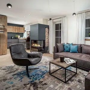 https://luxury-apartment-r6-tegernsee-108-m2.com-bavaria.com